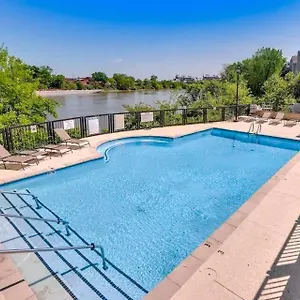 https://riverfront-retreat.nashville-hotels.org